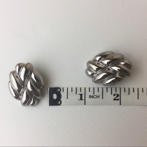 Vintage Gunmetal Silver Textured Clip On Earrings - Picture 8 of 8
